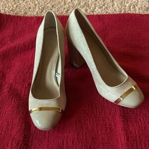 Calvin Klein, Size 9, beige